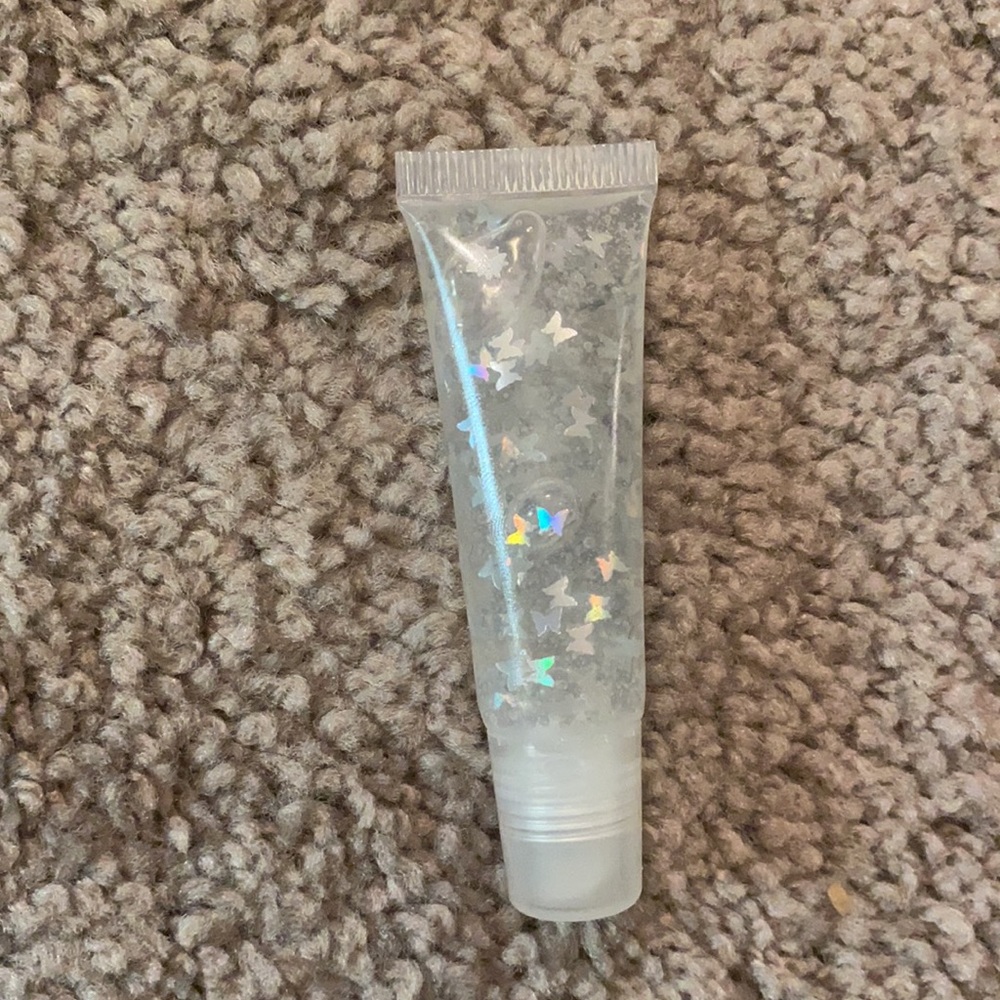 Clear Butterfly lip gloss - Picture 2 of 3